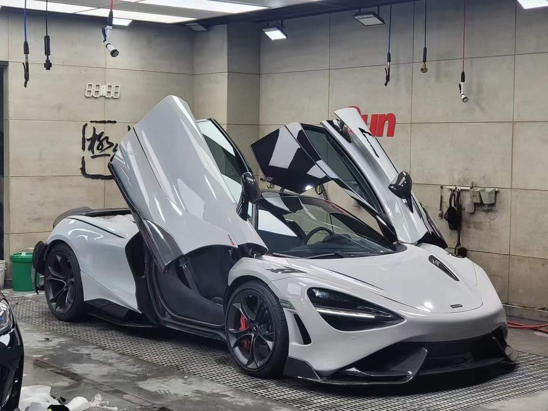 765LT Conversion Full Body Kit - Mclaren 720s