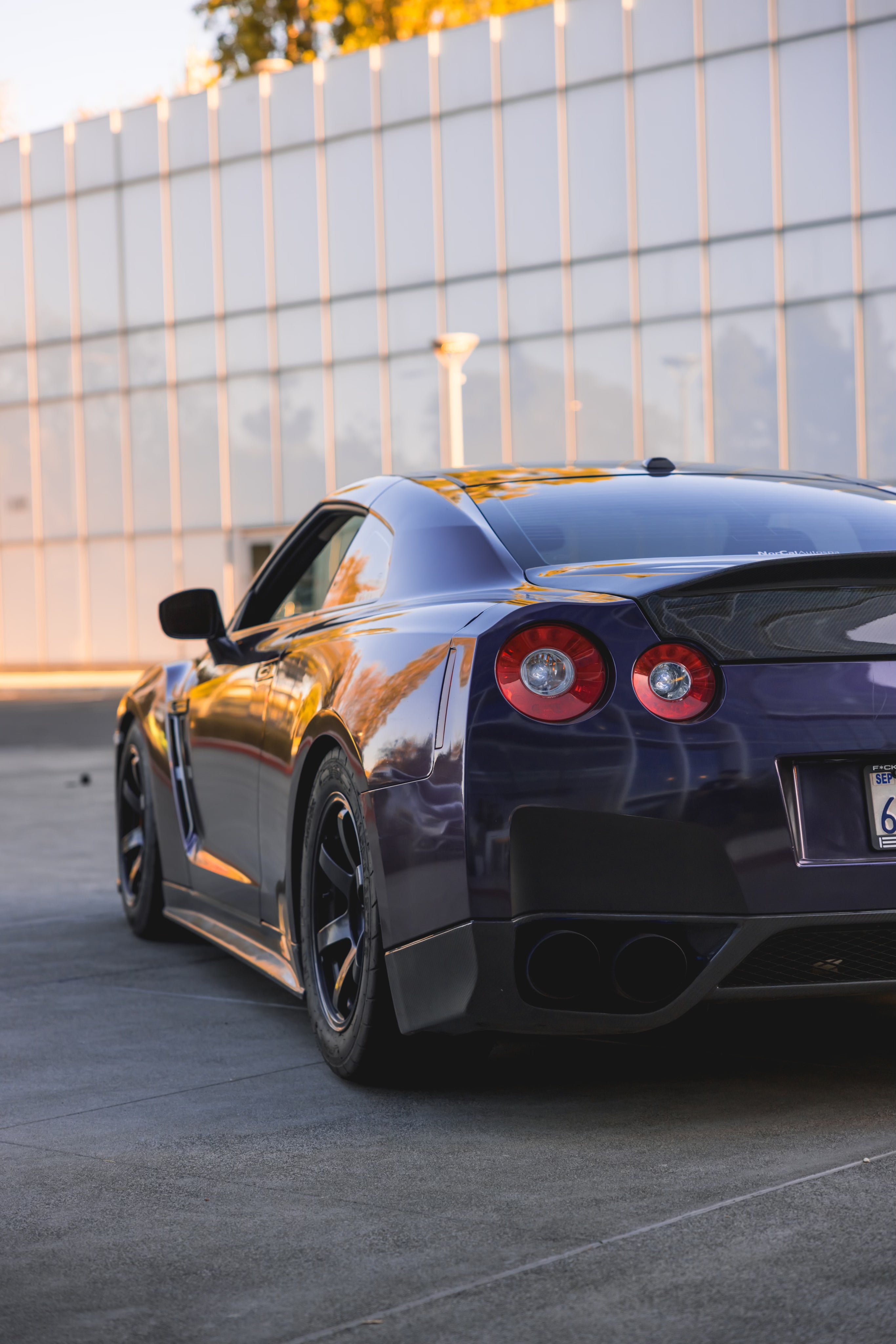 Carbon Fiber Duckbill Trunk - Nissan GTR R35