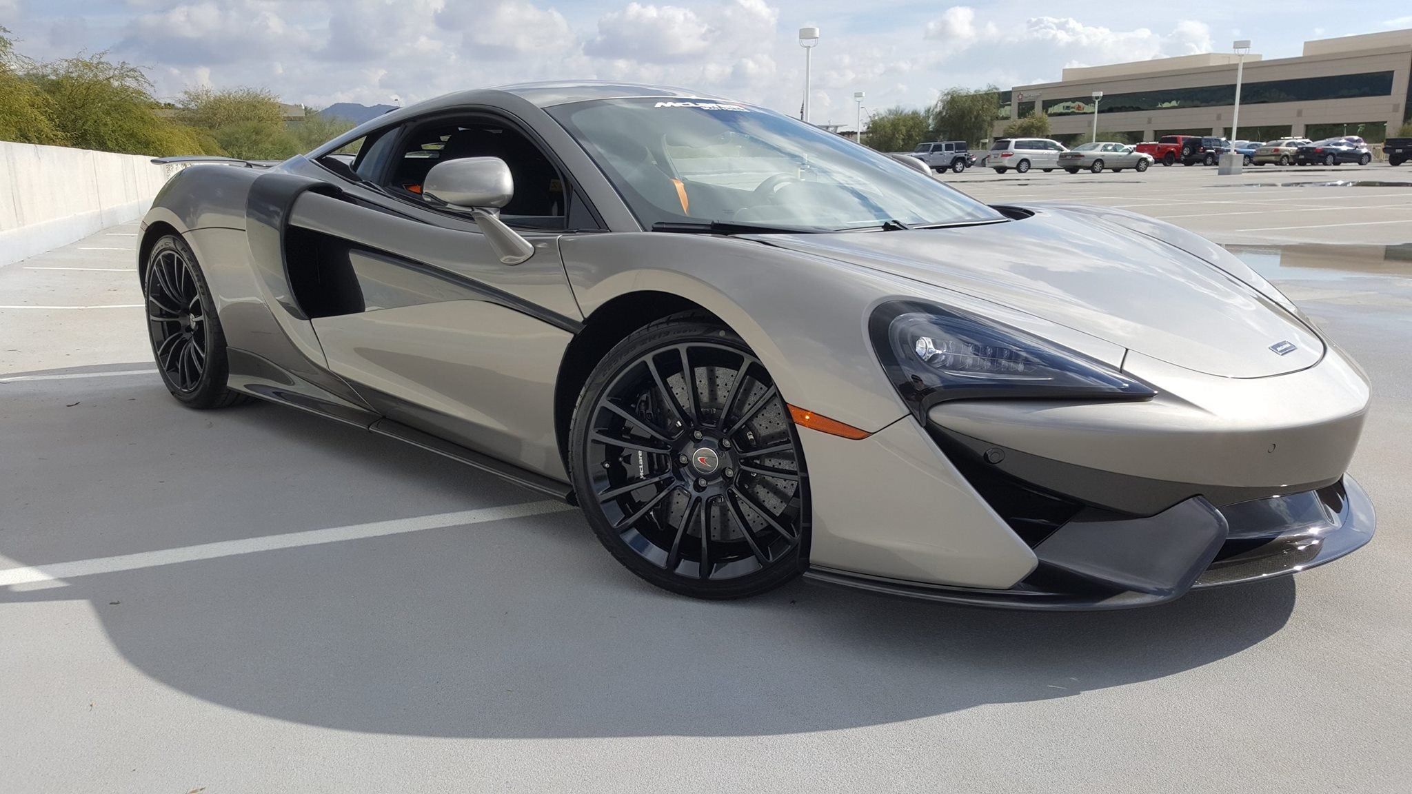 Novit Style Carbon Fiber Front Lip - Mclaren 570S