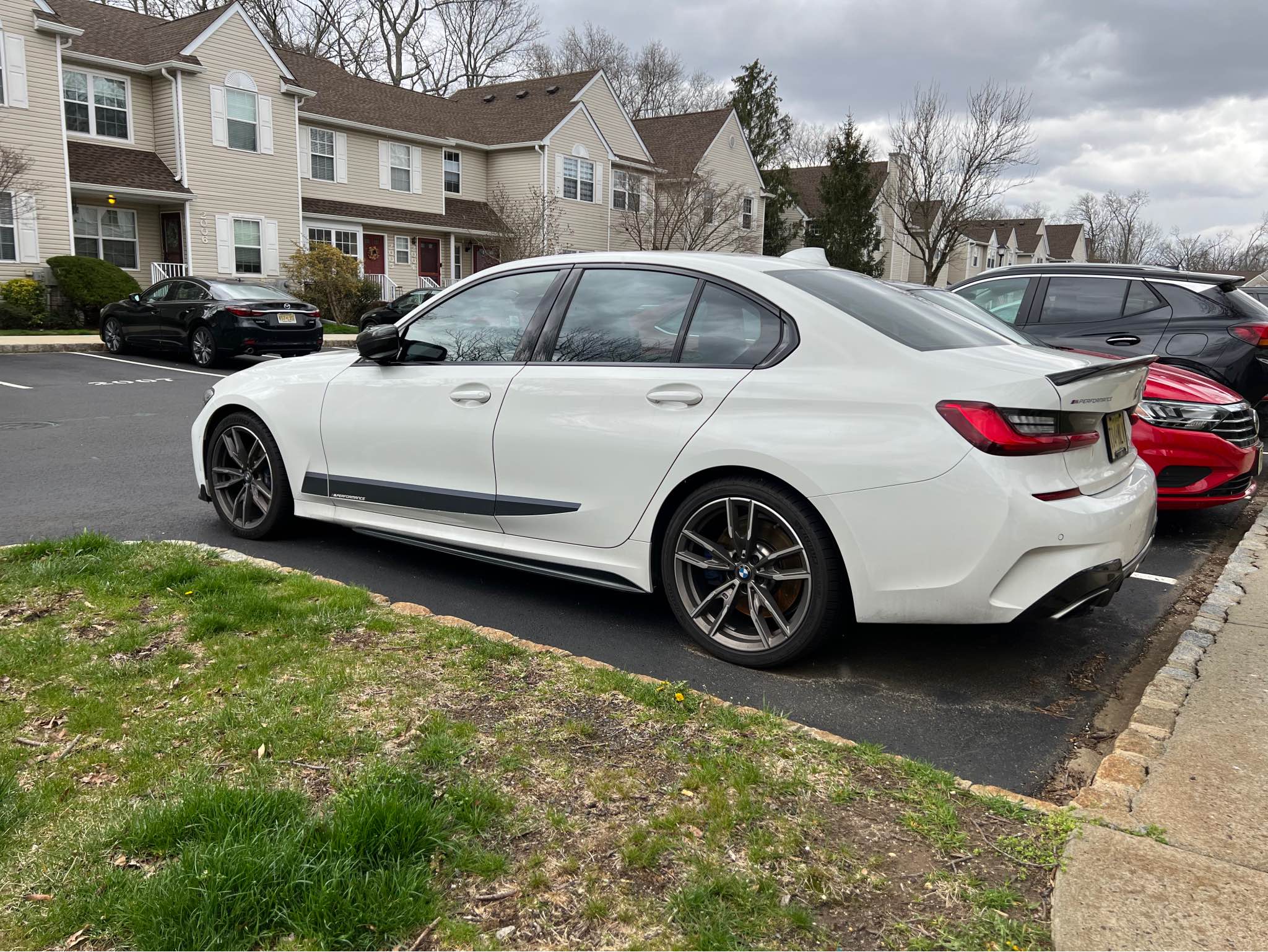 ABS Gloss Black aerodynamic Body Kit - BMW G20 Pre-LCI