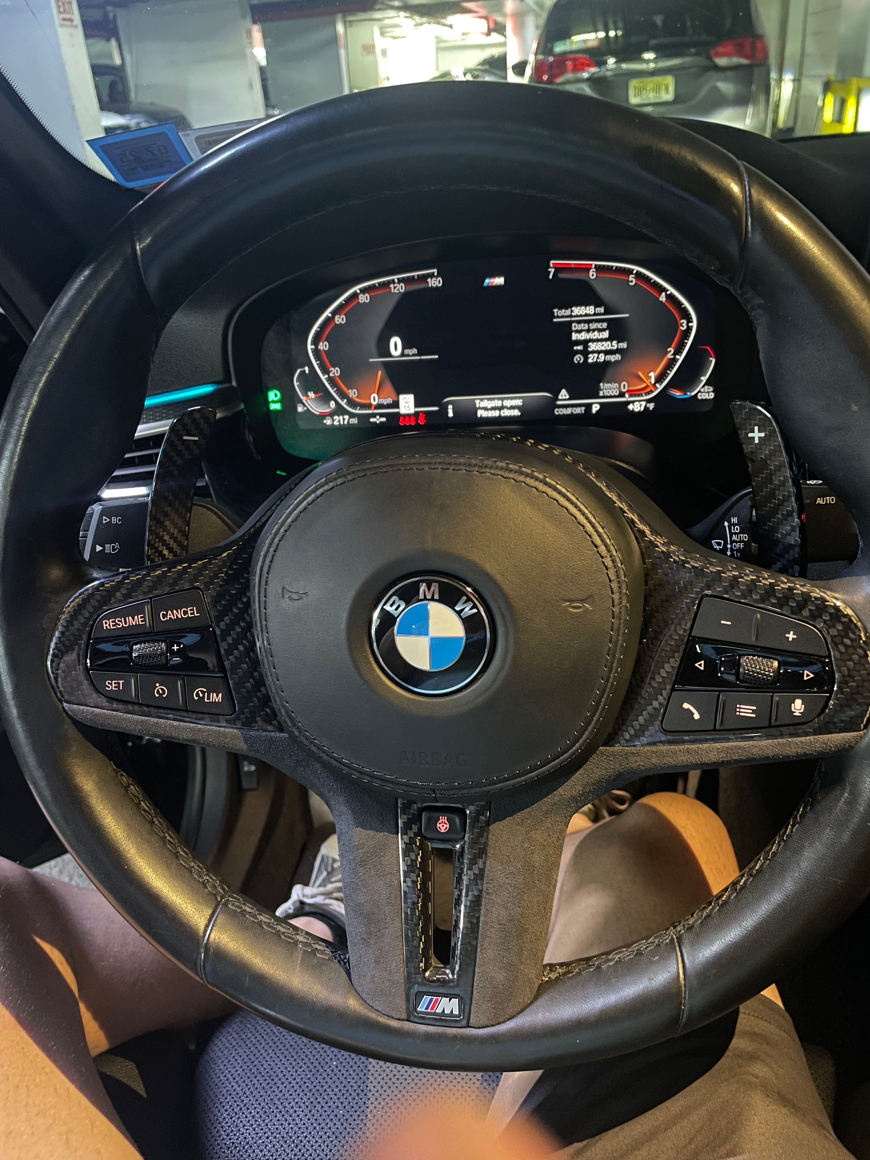 Carbon Fiber Steering Wheel Trim - BMW G Chassis