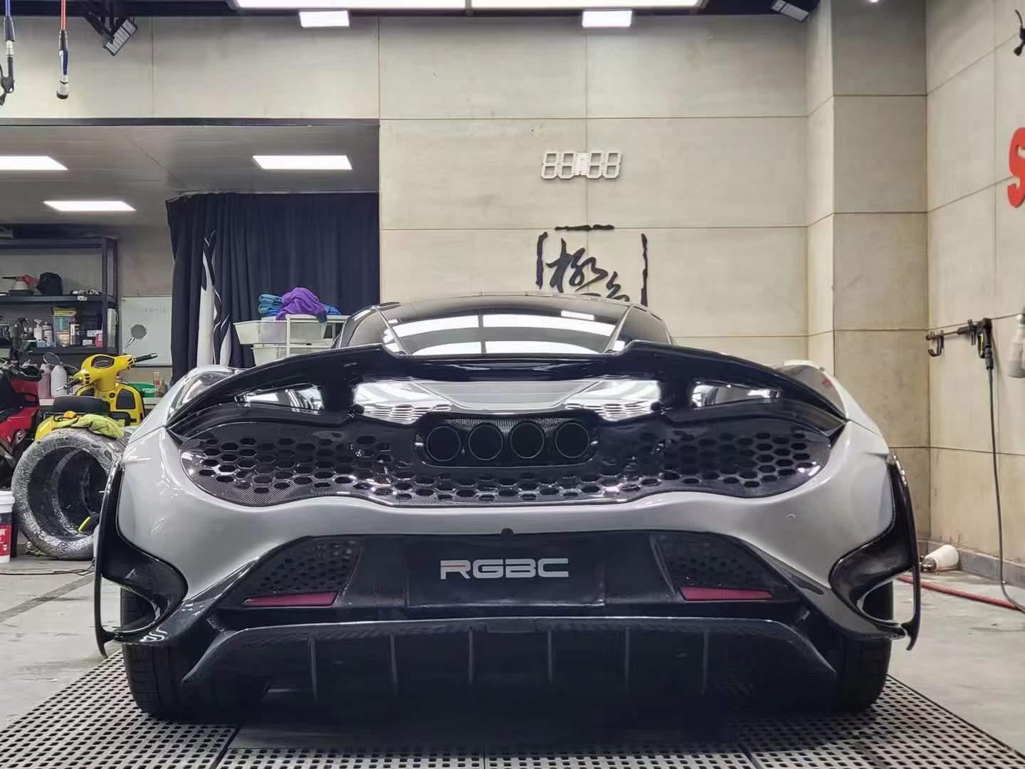 765LT Conversion Full Body Kit - Mclaren 720s