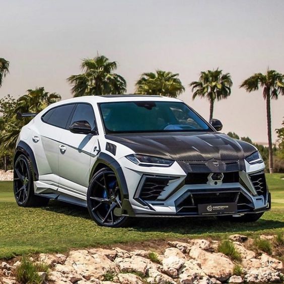 M style Hood Bonnet - Lamborghini URUS