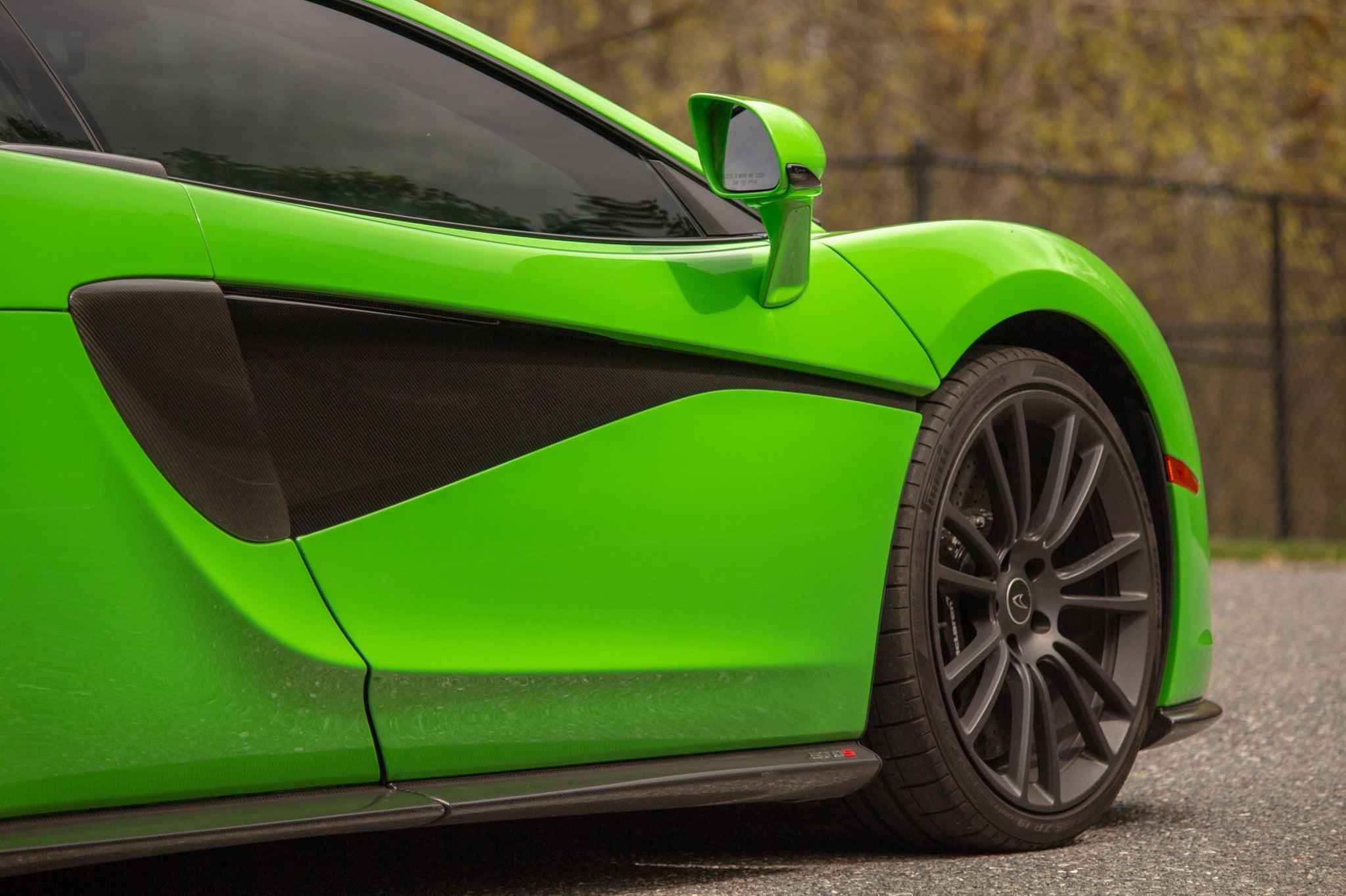 Carbon Fiber Side Skirts - McLaren 570s