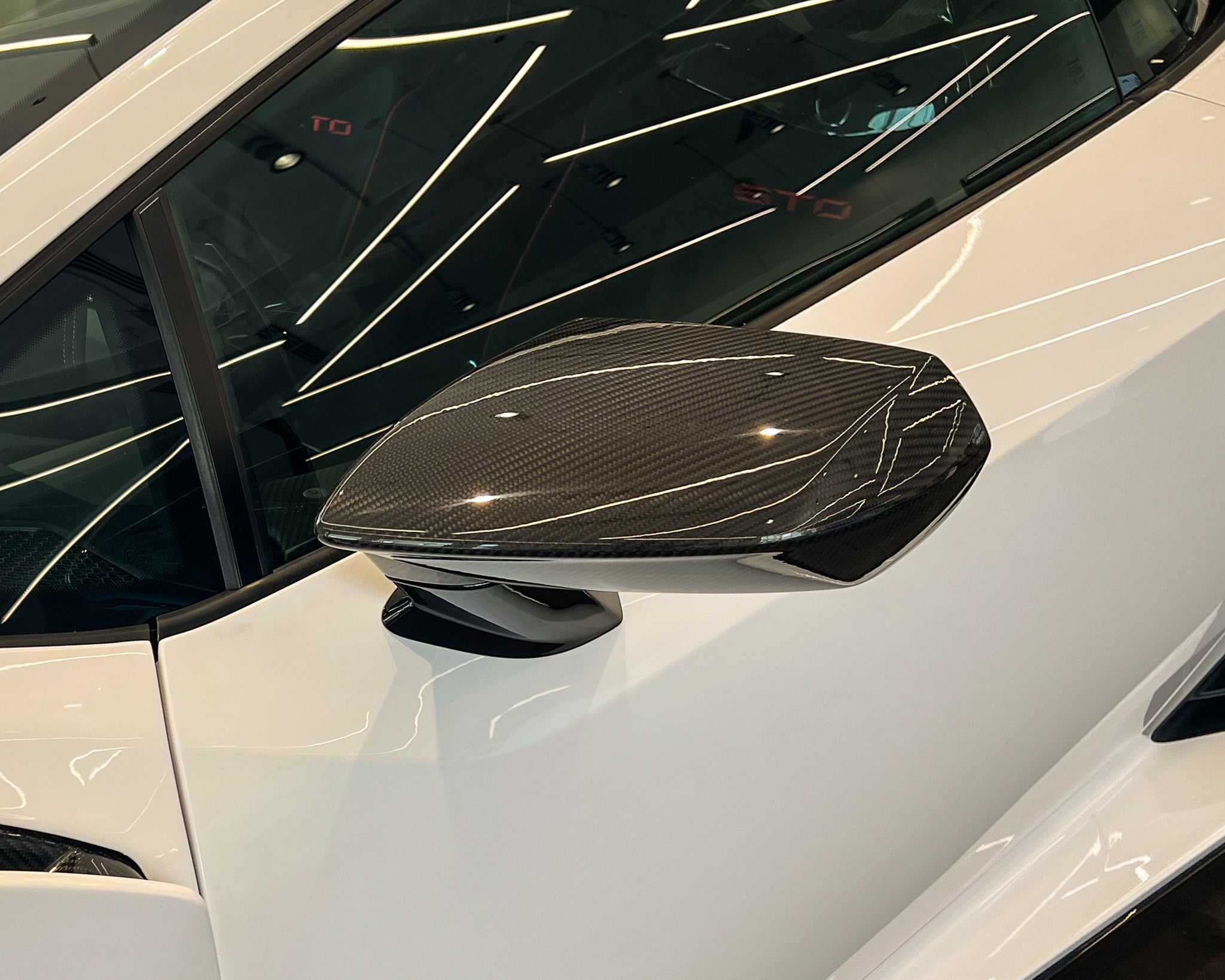 Carbon Fiber Mirrors Replacement Caps - Lamborghini Huracan STO