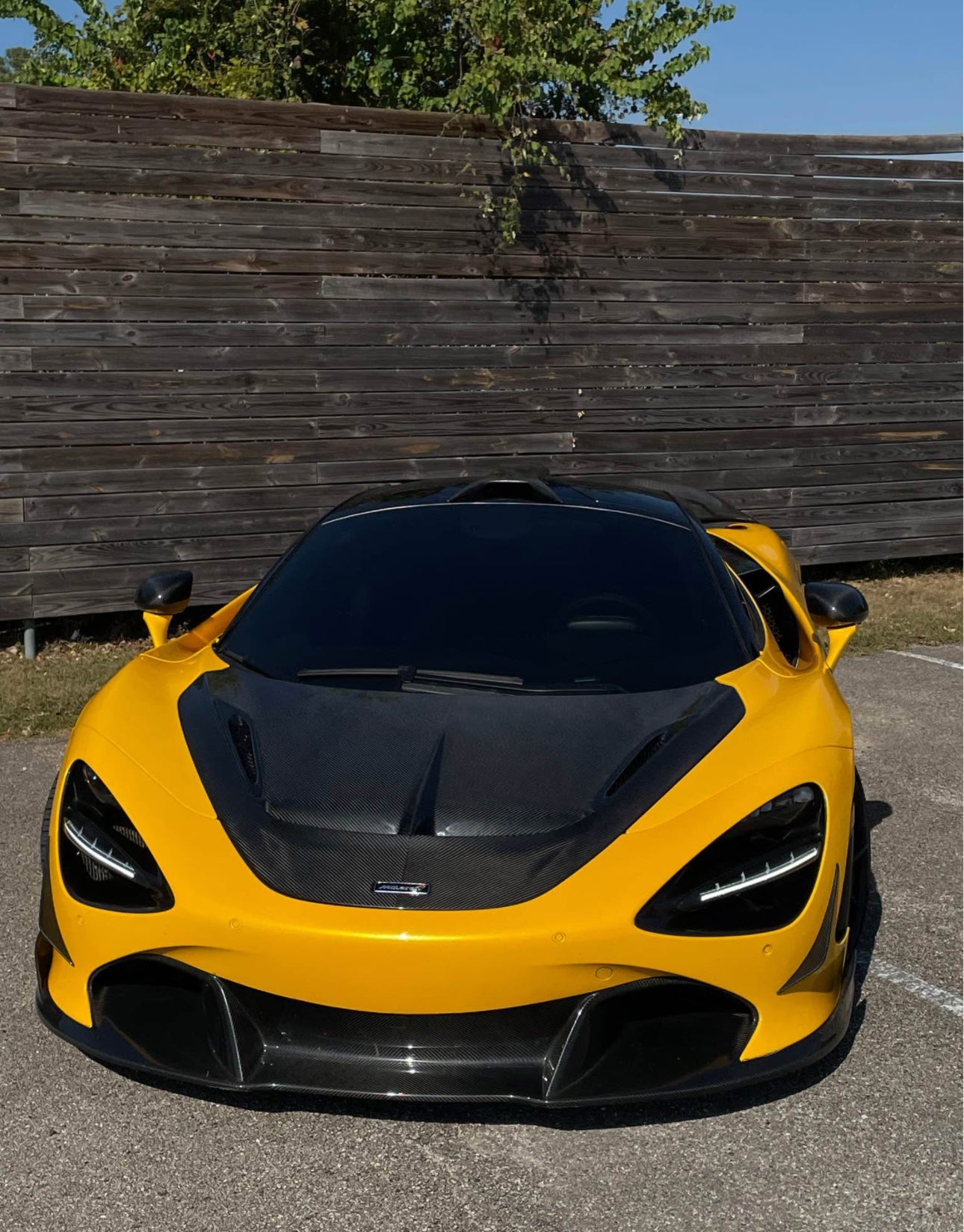 V-Style Carbon Fiber Hood Bonnet- McLaren 720s/ 750s/765Lt