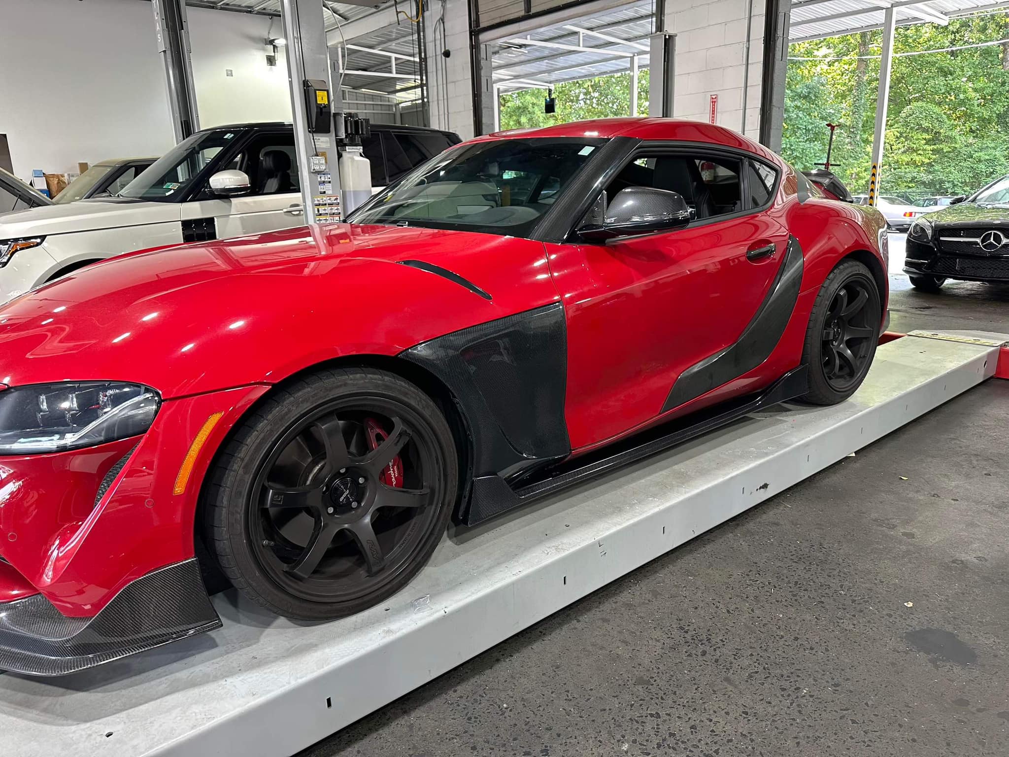 Carbon Fiber Front Fender - Toyota A90 Supra