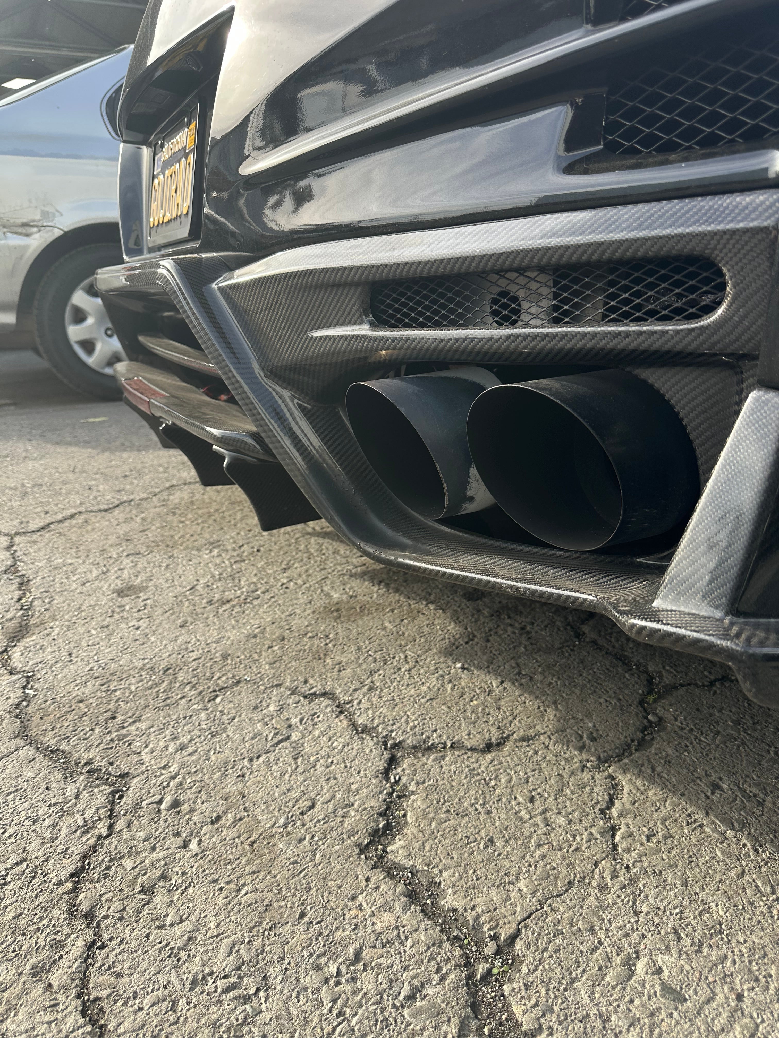 TS-Style Carbon Fiber Rear Diffuser W/BrakeLight - Nissan GTR R35