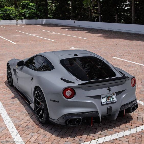 DNC Style Carbon Fiber Rear Spoiler - Ferrari F12