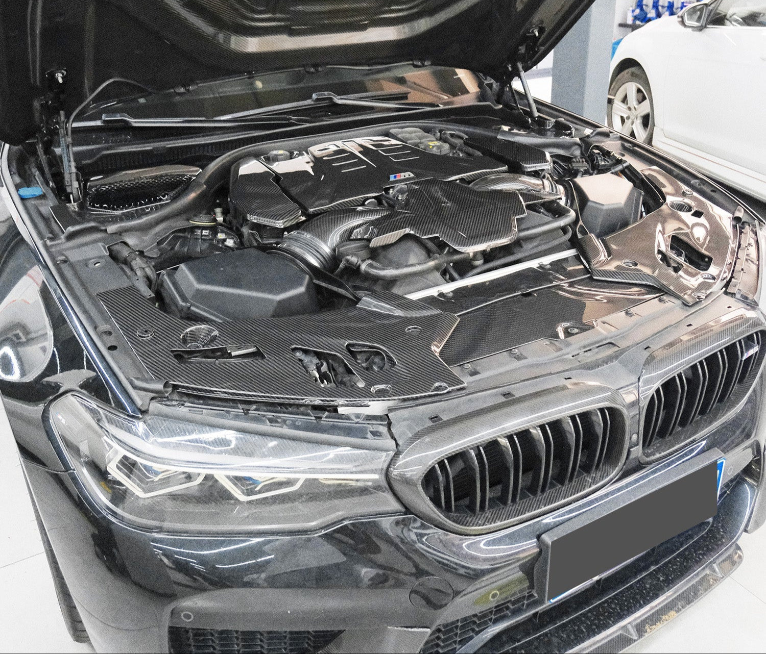 Carbon Fiber Complete Engine Bay Kit - BMW F90 / G30 M5/ M8 F90, F91, F92, and F93