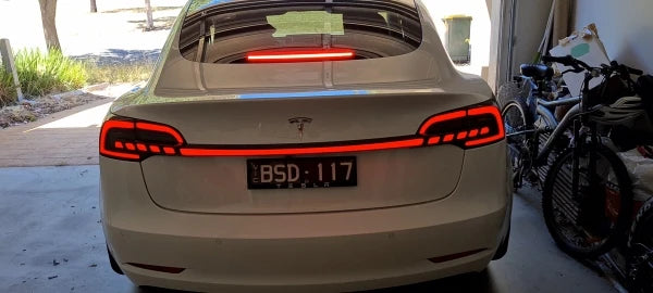 Full-Width Tail Light Dynamic Bar Taillight - Tesla Model Y & 3