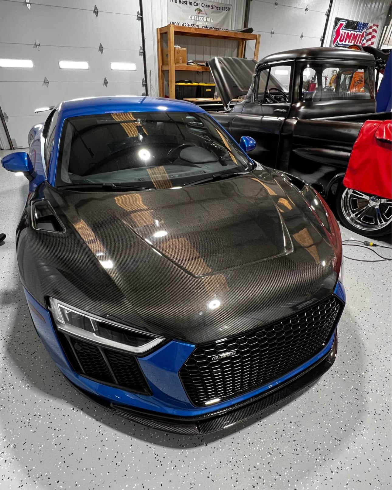 1016 Style Carbon Fiber Vented Hood - Audi R8