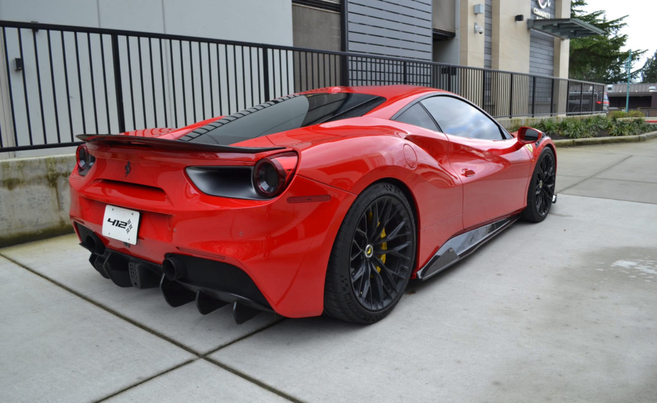 V Style Carbon Fiber Rear Spoiler - Ferrari 488