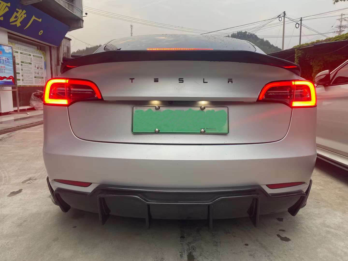 Carbon Fiber Rear Diffuser - Tesla Model 3