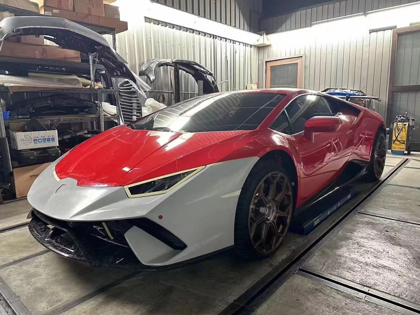 Lamborghini Huracan Performante Style Full Conversion Kit