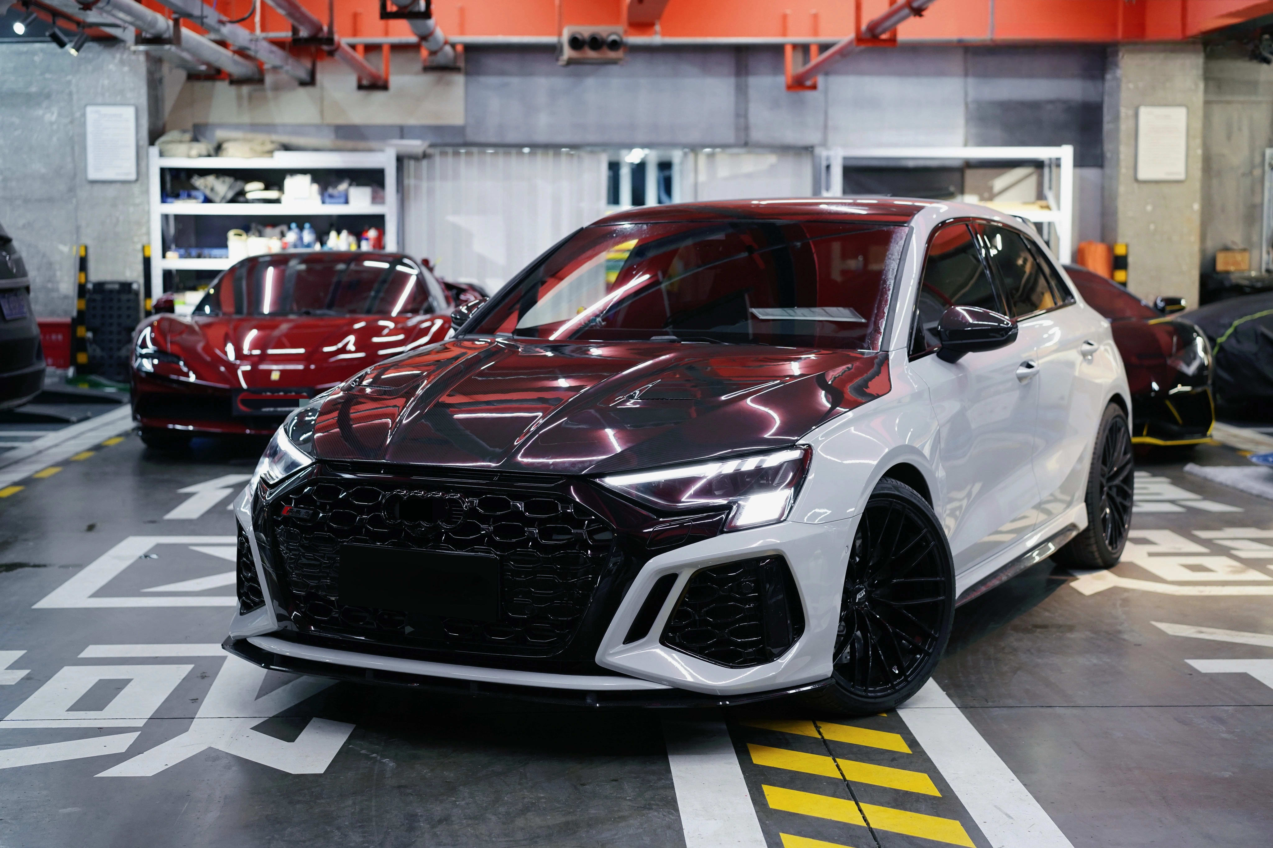 dry carbon fiber Engine hood - Audi RS3 (8Y)