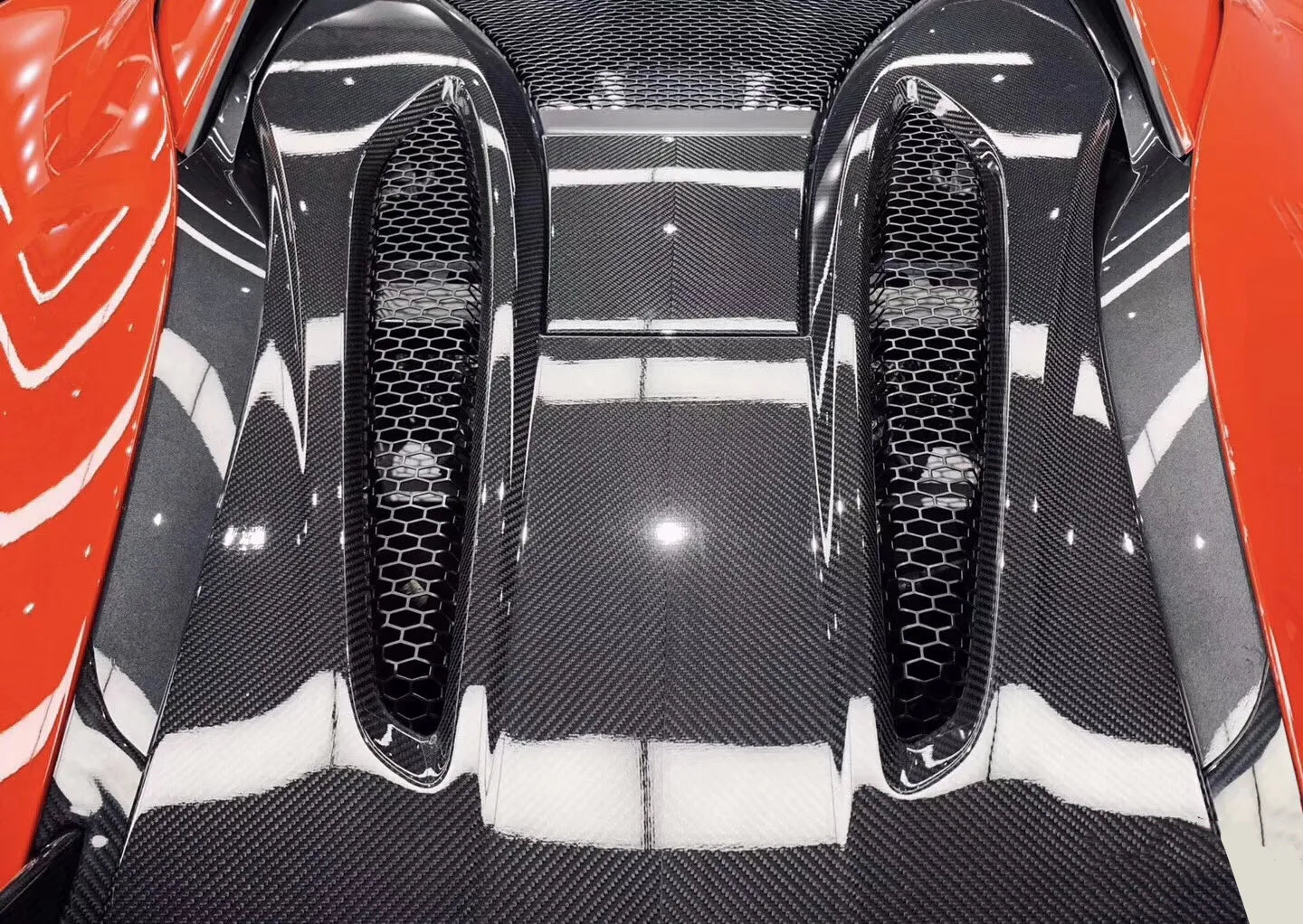 McLaren 540C/570S/570GT Dry Carbon Fiber Rear Engine Cover