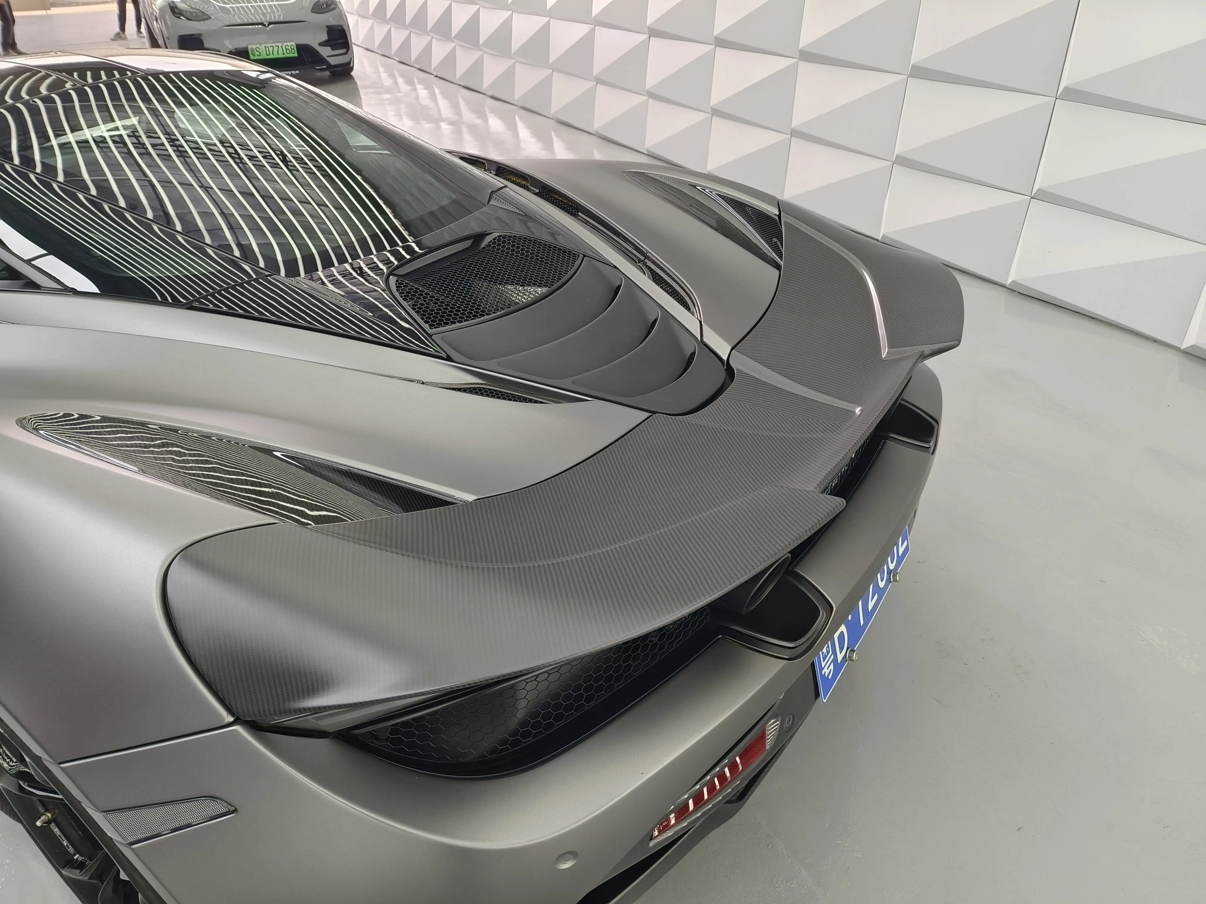 R Style Full Carbon Fiber Aero Kit - McLaren 720s