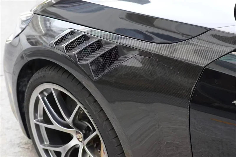 Vented Dry Carbon Fiber Front Fenders With Blades - BMW G87