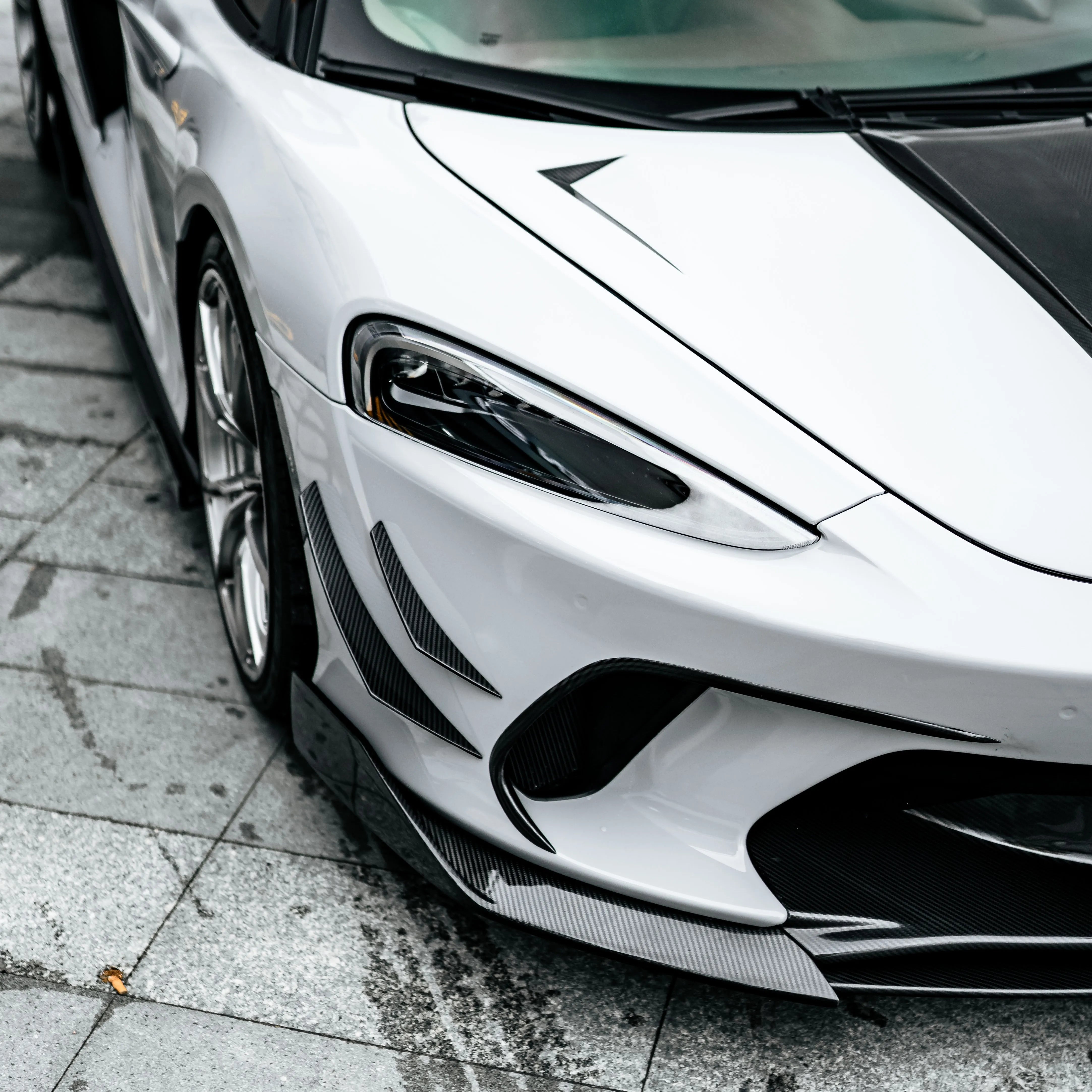 Carbon Fiber Front Splitters - McLaren GT