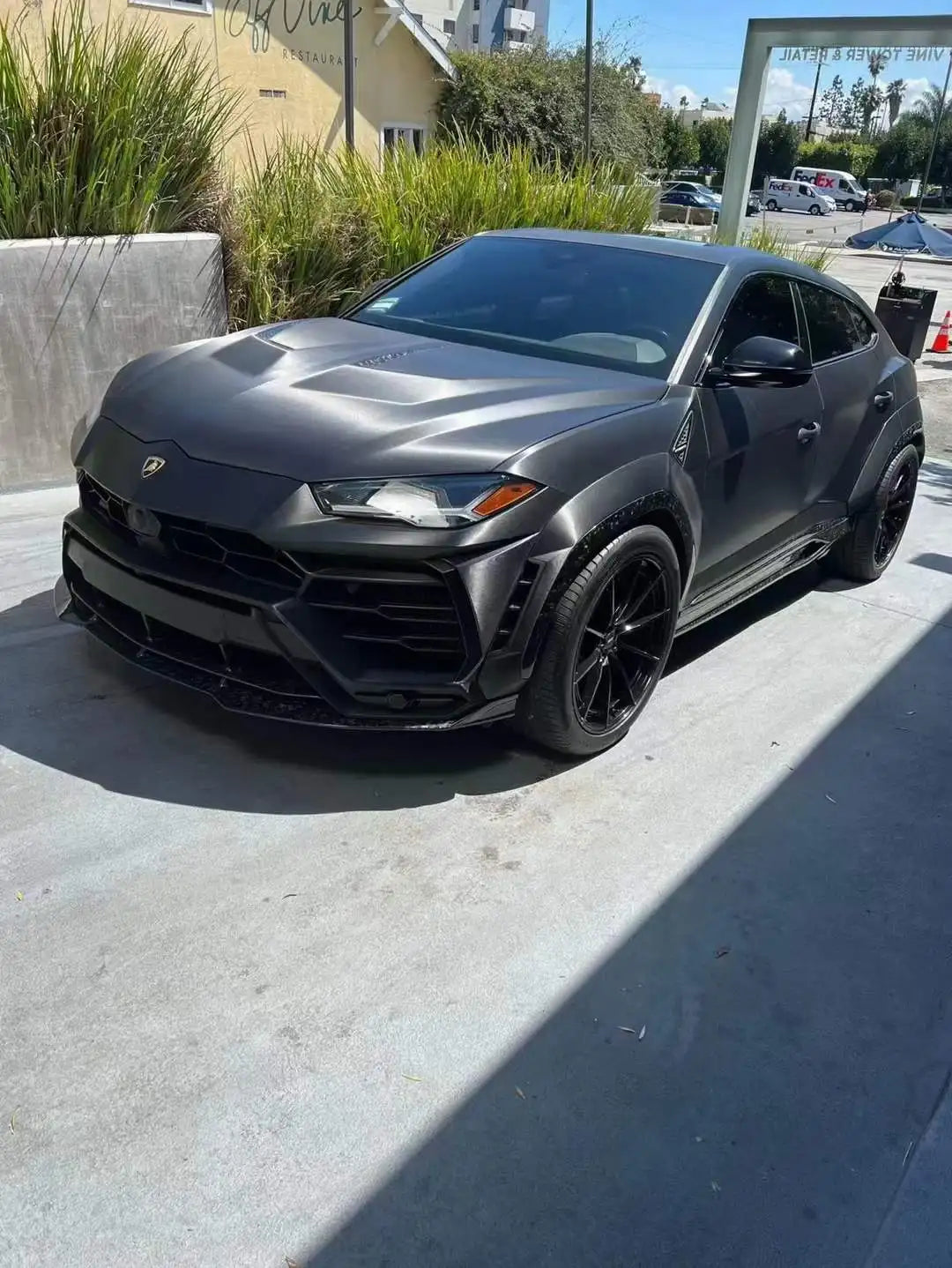 1016 Style Full Carbon Fiber Aero Kit - Lamborghini Urus