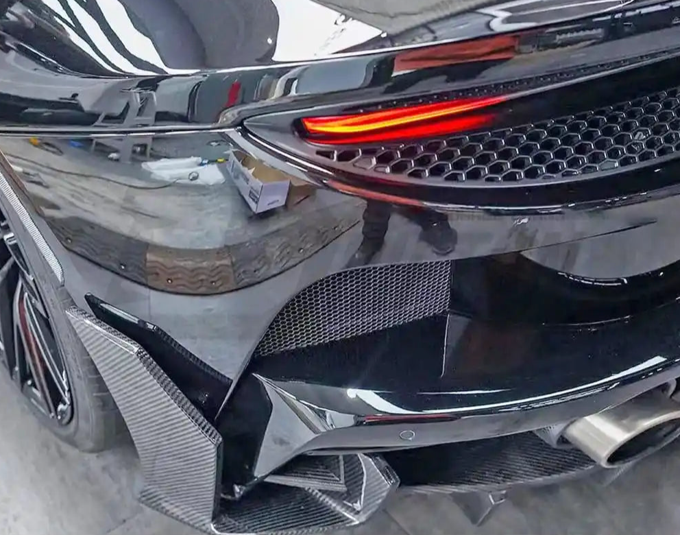 Dry Carbon Fiber Rear Side Splitter - Mclaren GT