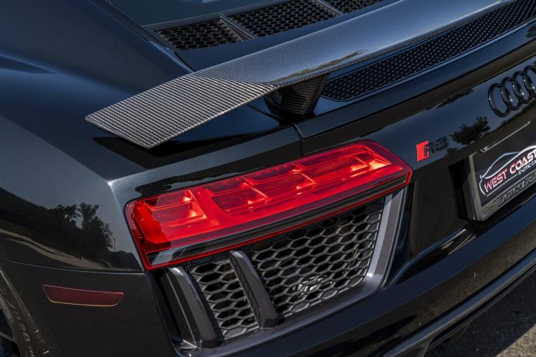 GT Style Dry Carbon Fiber Trunk Wing - Audi R8