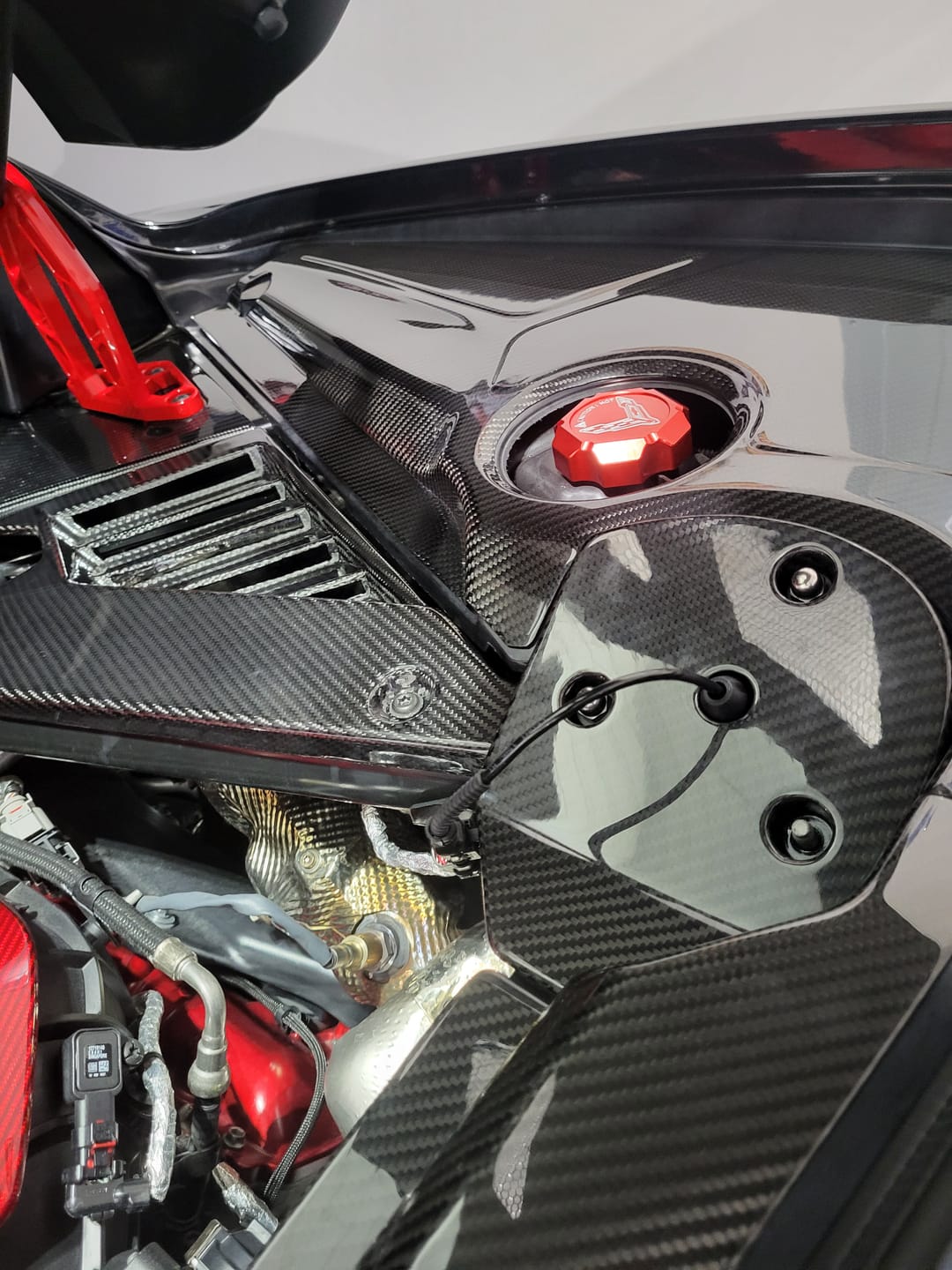 Carbon Fiber Rear Strut Tower Cover - Corvette C8