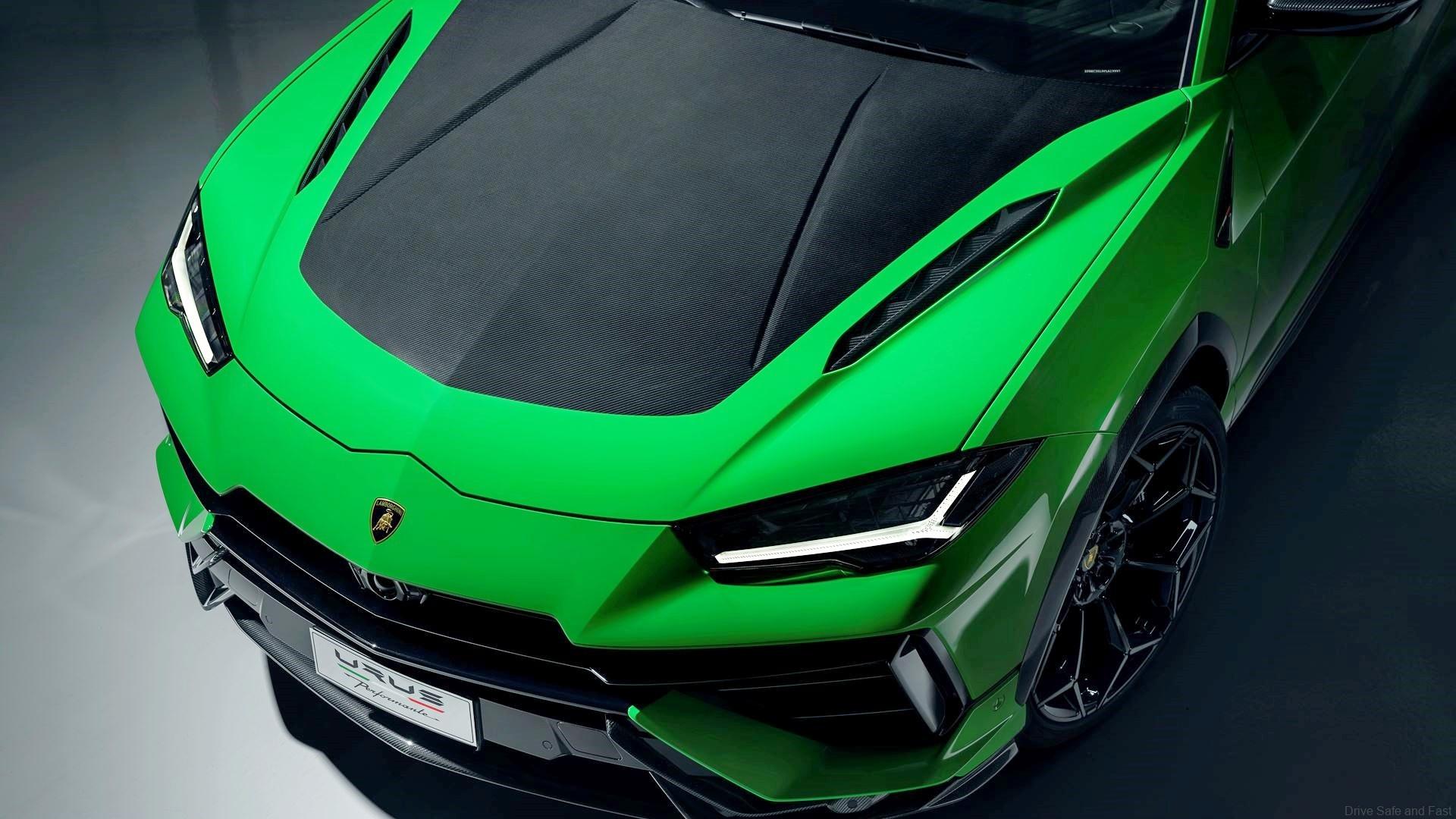 Performante Style Dry Carbon Fiber Hood - Lamborghini URUS