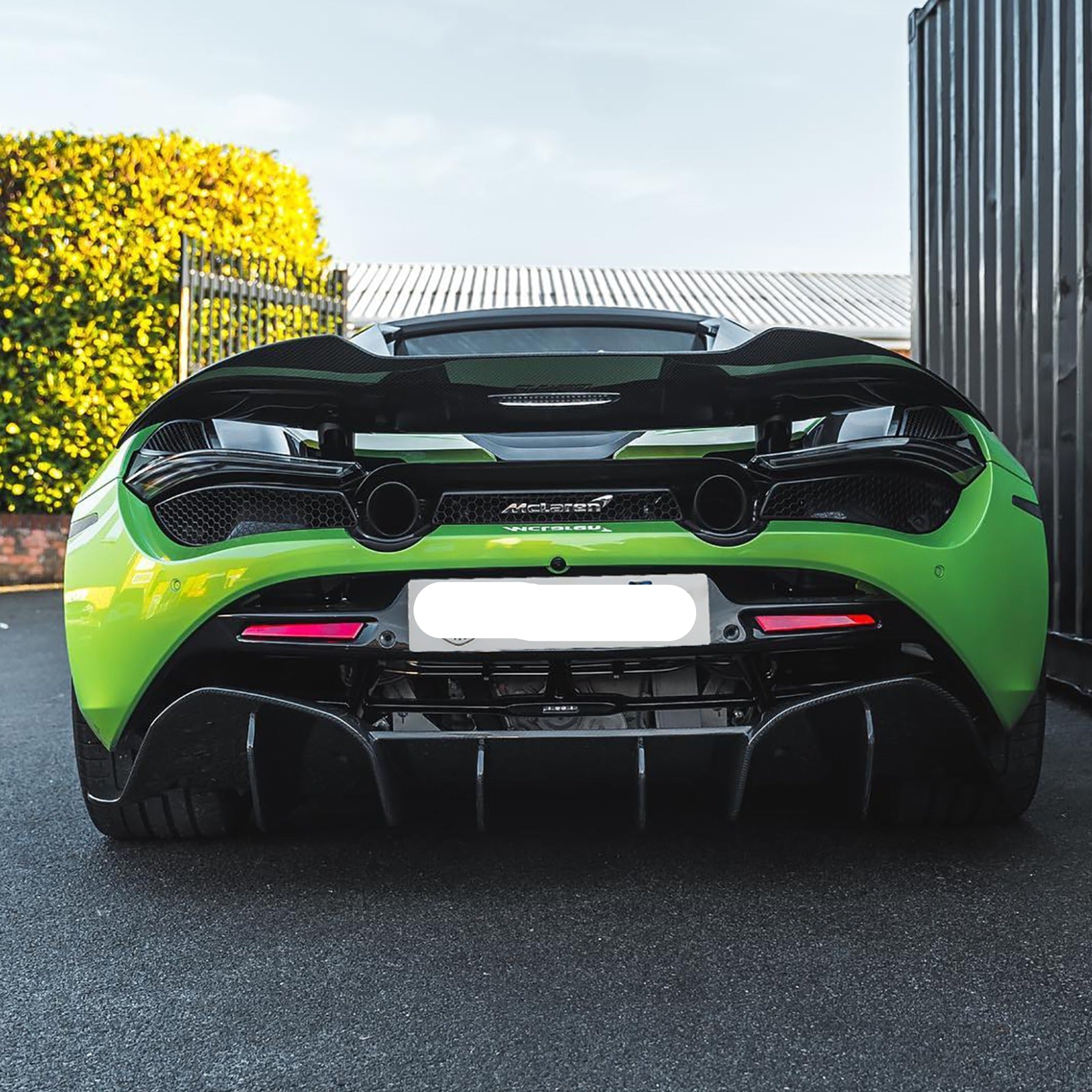 Pre-Preg Dry Carbon Fiber Rear Diffuser - Mclaren 720S