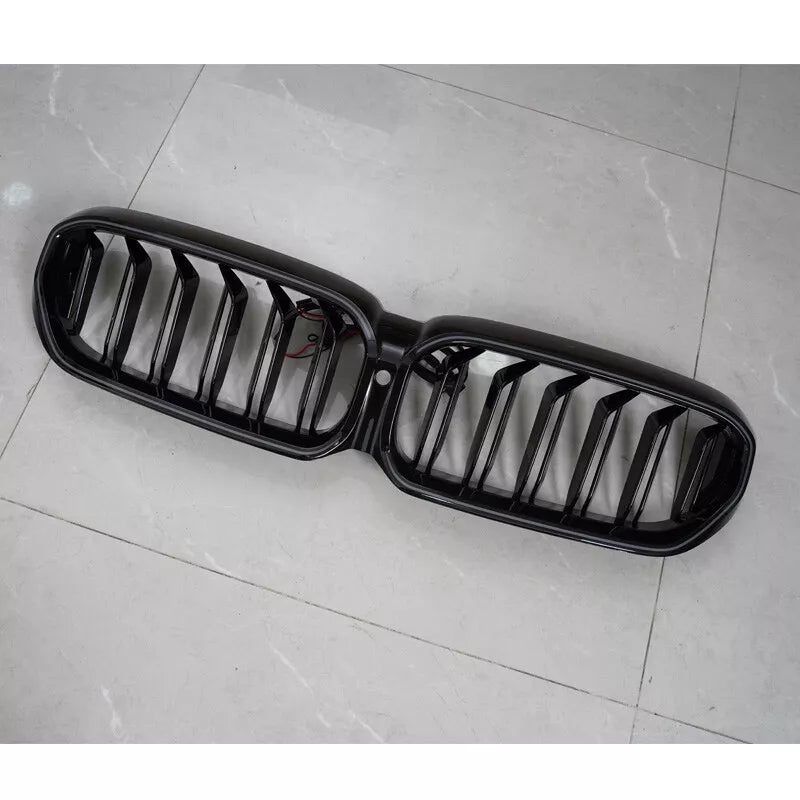 Gloss Black Front Grille w/ LED - BMW G30 5 series