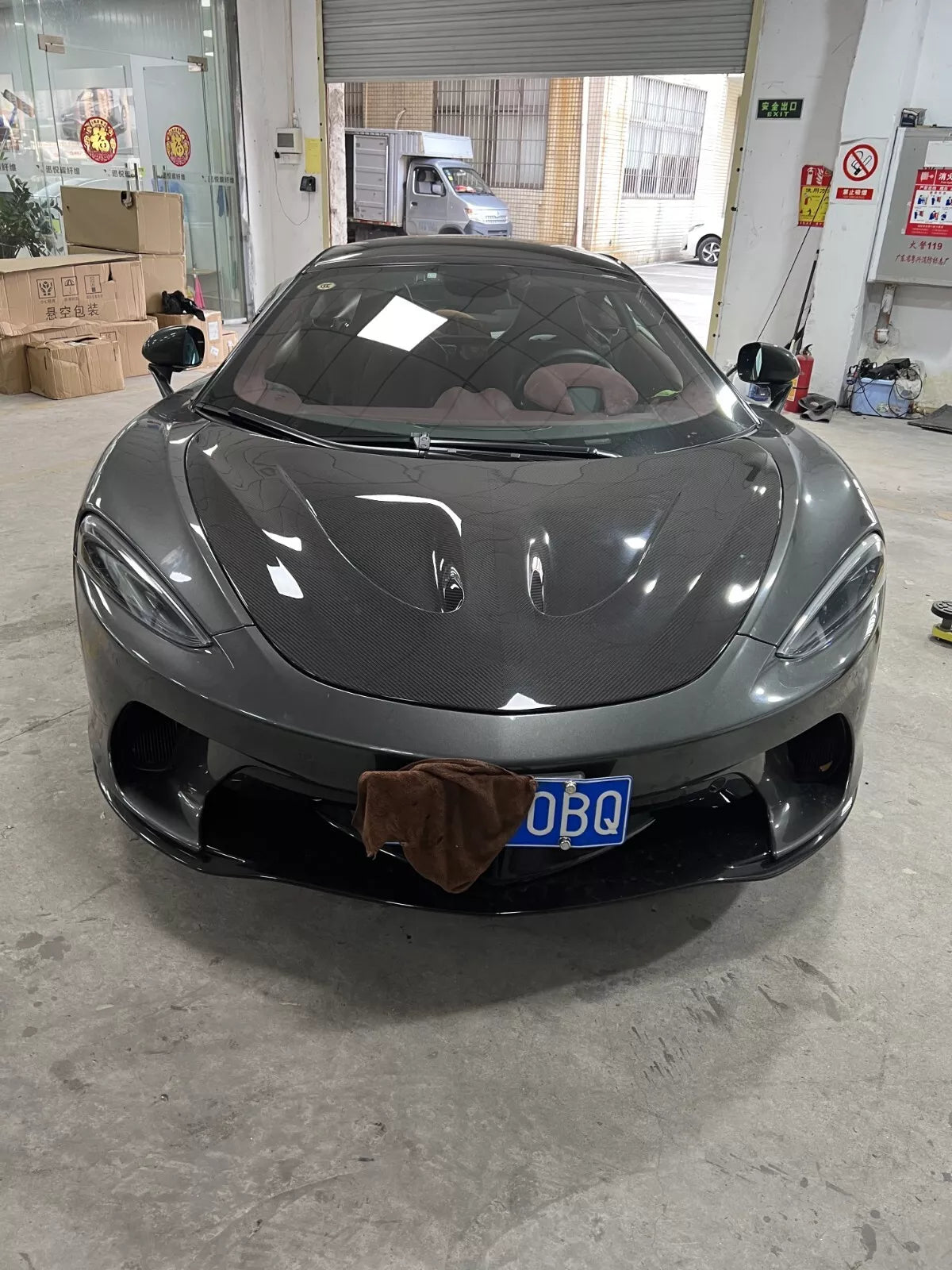 P1 Style Carbon Fiber Hood - McLaren GT