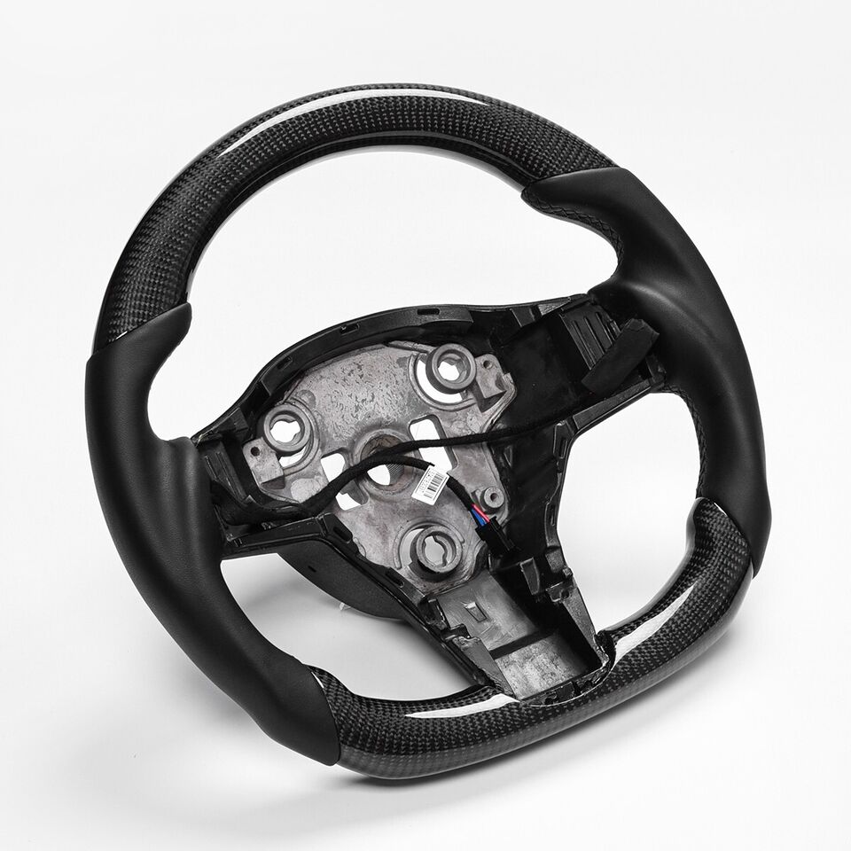 Carbon Fiber Heated Steering wheel - Model 3 & Y